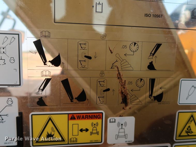 image for item DJ1946 2019 Caterpillar 325F L CR  excavator