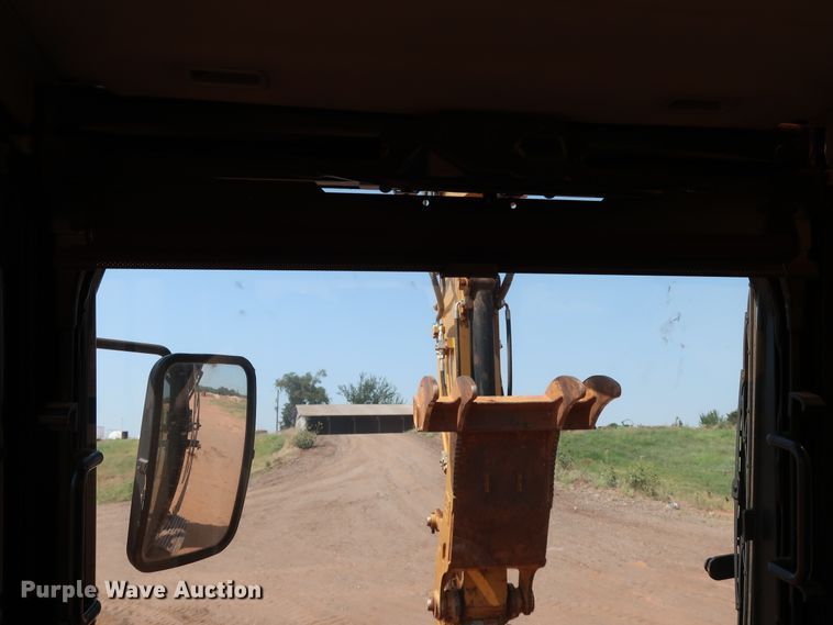 image for item DJ1946 2019 Caterpillar 325F L CR  excavator