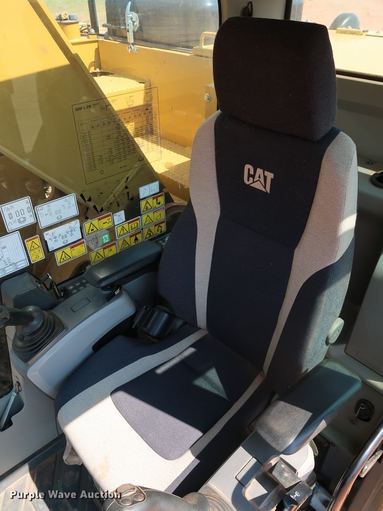 image for item DJ1946 2019 Caterpillar 325F L CR  excavator