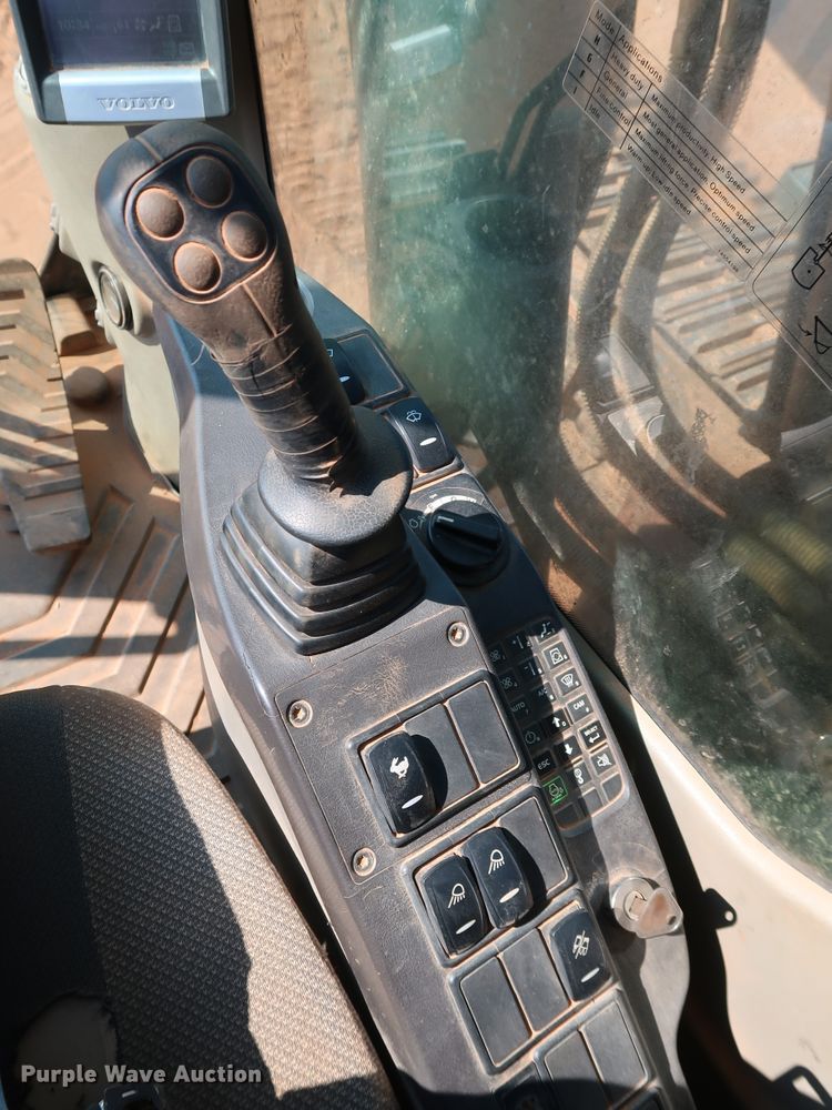 image for item DJ1947 2008 Volvo EC360C L  excavator