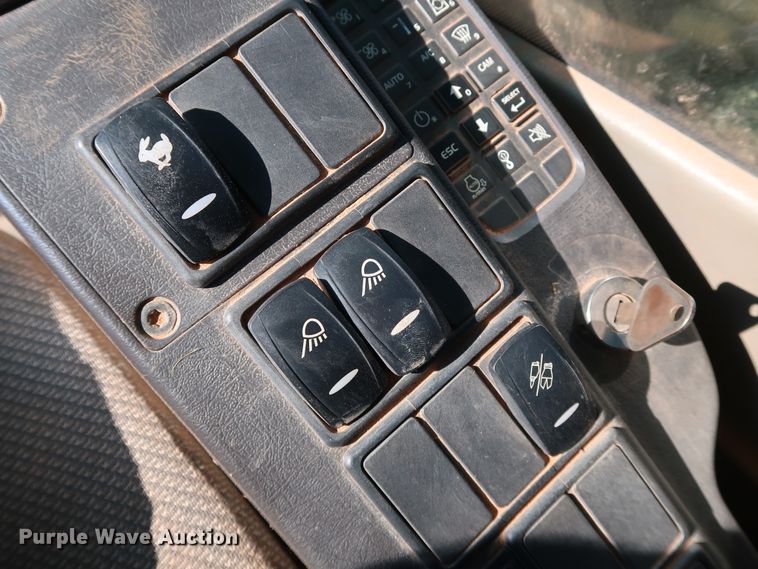 image for item DJ1947 2008 Volvo EC360C L  excavator