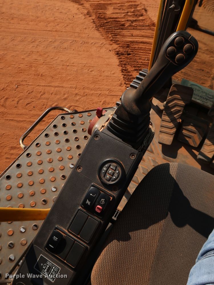 image for item DJ1947 2008 Volvo EC360C L  excavator