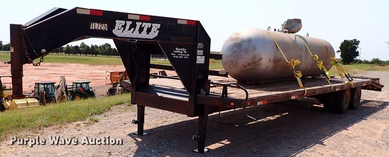 image for item DJ1948 2006 Elite Gooseneck Dovetail-30  equipment trailer