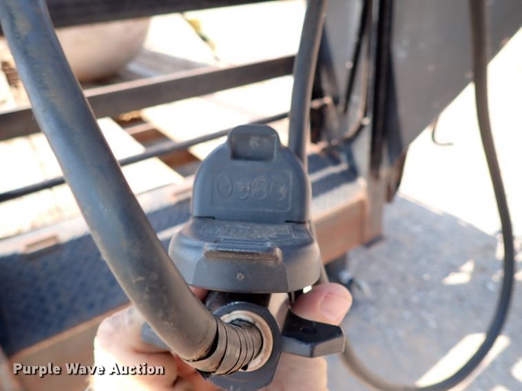 image for item DJ1948 2006 Elite Gooseneck Dovetail-30  equipment trailer