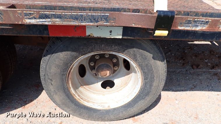 image for item DJ1948 2006 Elite Gooseneck Dovetail-30  equipment trailer