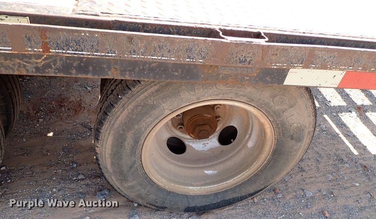 image for item DJ1948 2006 Elite Gooseneck Dovetail-30  equipment trailer