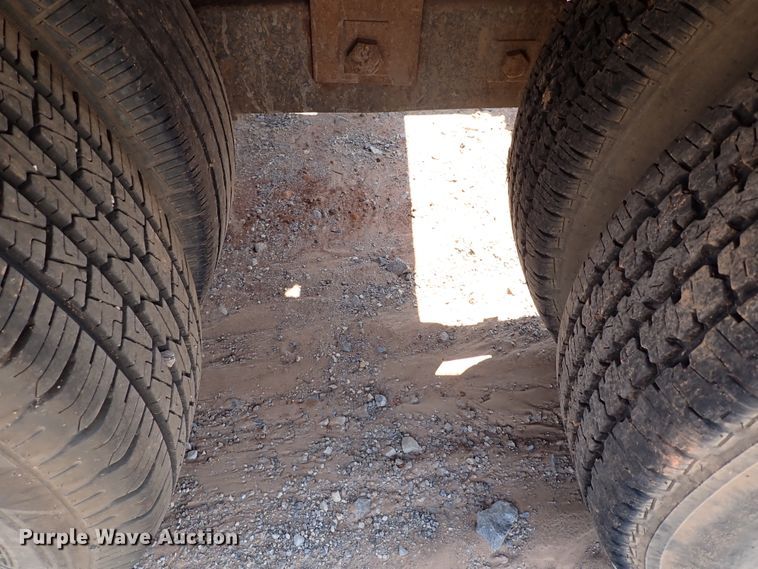 image for item DJ1948 2006 Elite Gooseneck Dovetail-30  equipment trailer