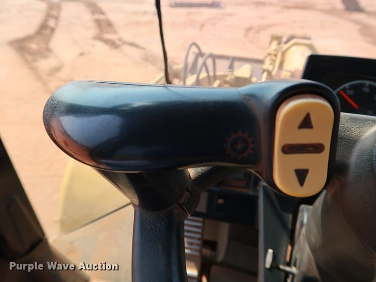 image for item DJ1949 2002 Caterpillar 962G  wheel loader