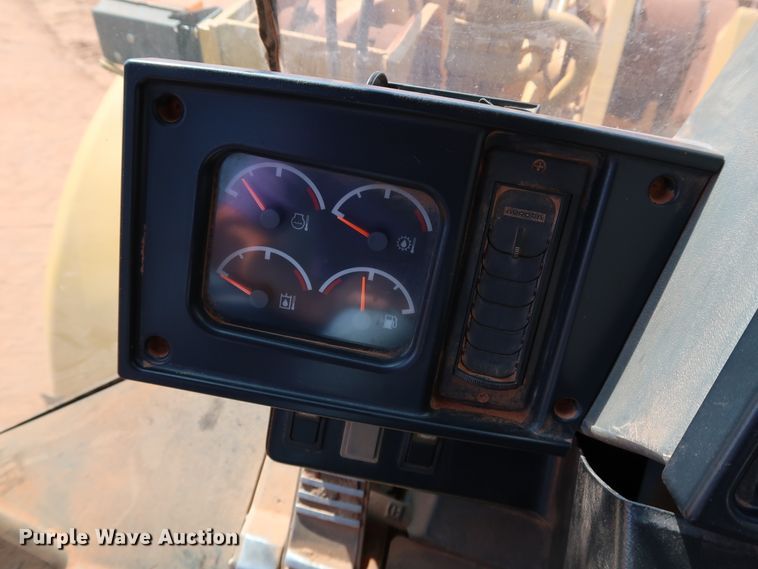 image for item DJ1949 2002 Caterpillar 962G  wheel loader