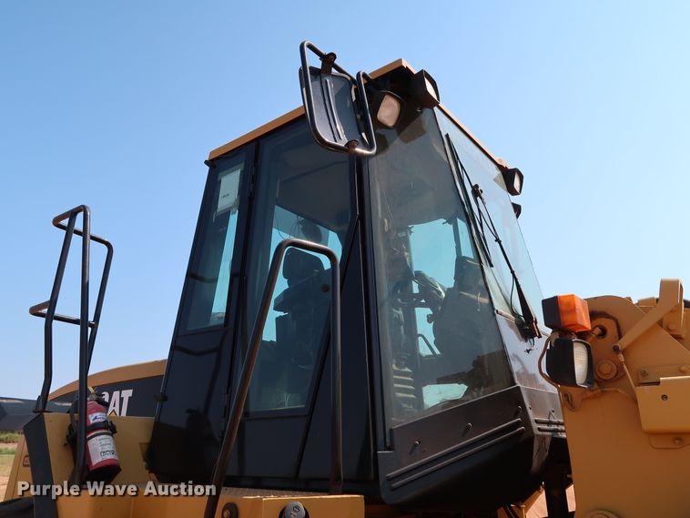 image for item DJ1949 2002 Caterpillar 962G  wheel loader