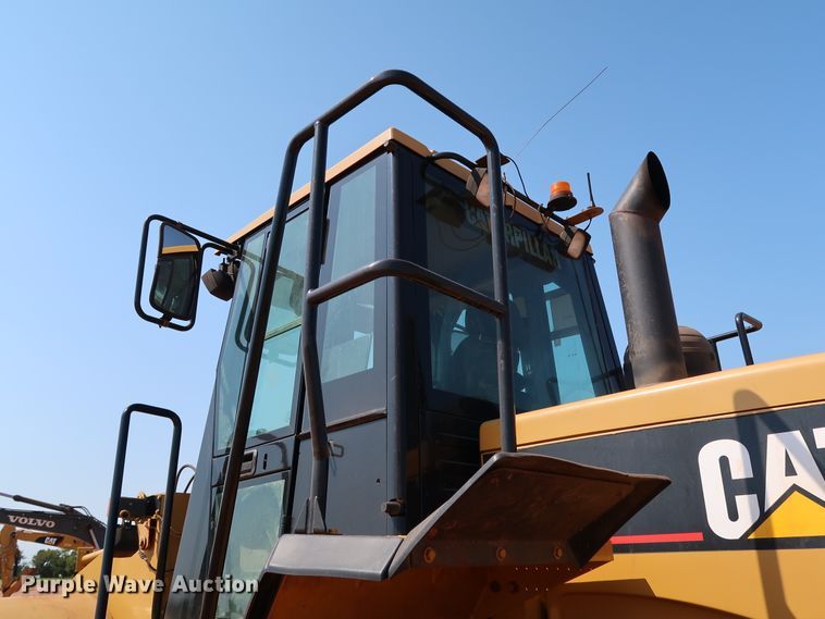 image for item DJ1949 2002 Caterpillar 962G  wheel loader