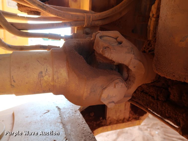 image for item DJ1949 2002 Caterpillar 962G  wheel loader