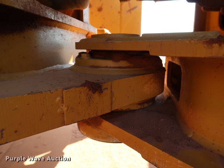 image for item DJ1949 2002 Caterpillar 962G  wheel loader