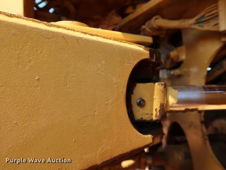 image for item DJ1949 2002 Caterpillar 962G  wheel loader