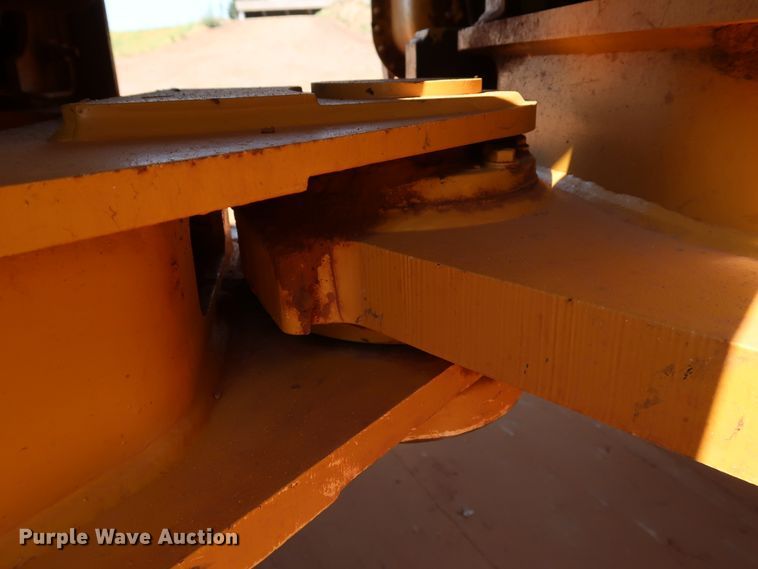 image for item DJ1949 2002 Caterpillar 962G  wheel loader