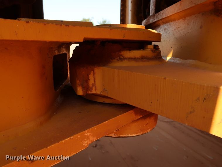 image for item DJ1949 2002 Caterpillar 962G  wheel loader