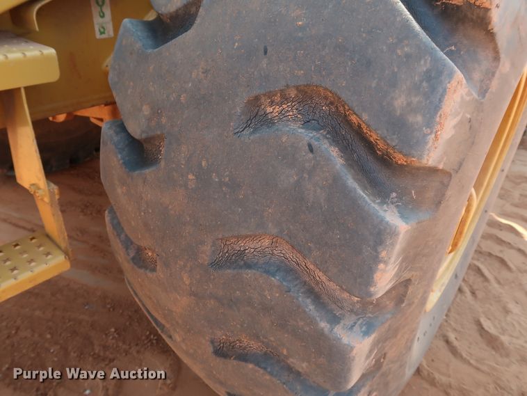 image for item DJ1949 2002 Caterpillar 962G  wheel loader