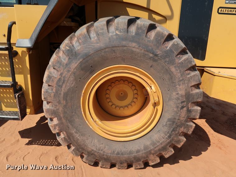 image for item DJ1949 2002 Caterpillar 962G  wheel loader