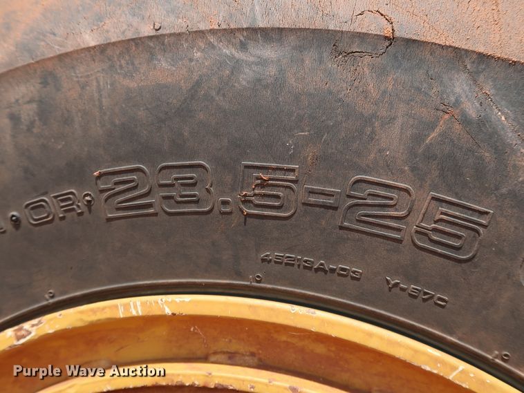 image for item DJ1949 2002 Caterpillar 962G  wheel loader