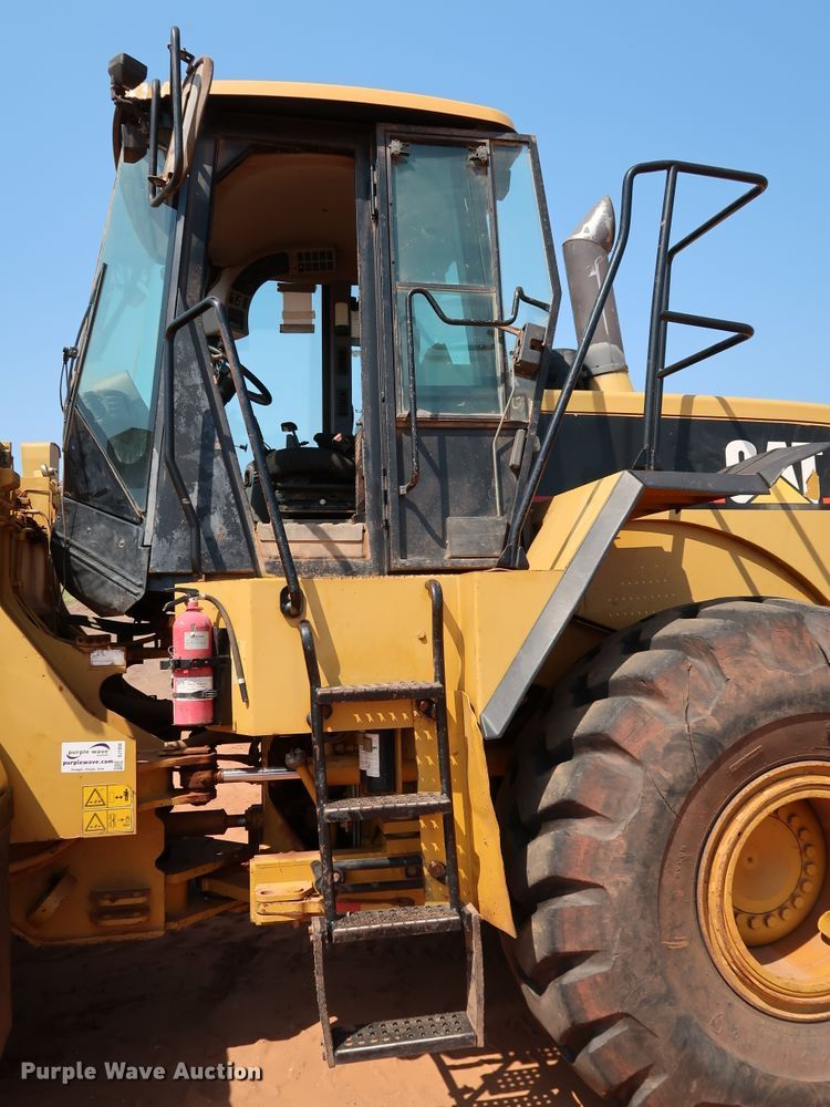 image for item DJ1950 2005 Caterpillar 972G Series II  wheel loader