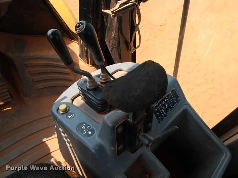 image for item DJ1950 2005 Caterpillar 972G Series II  wheel loader