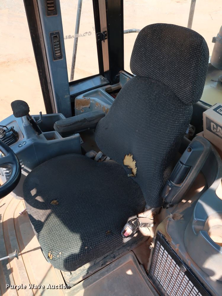 image for item DJ1950 2005 Caterpillar 972G Series II  wheel loader