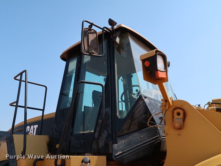 image for item DJ1950 2005 Caterpillar 972G Series II  wheel loader