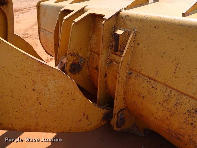 image for item DJ1950 2005 Caterpillar 972G Series II  wheel loader