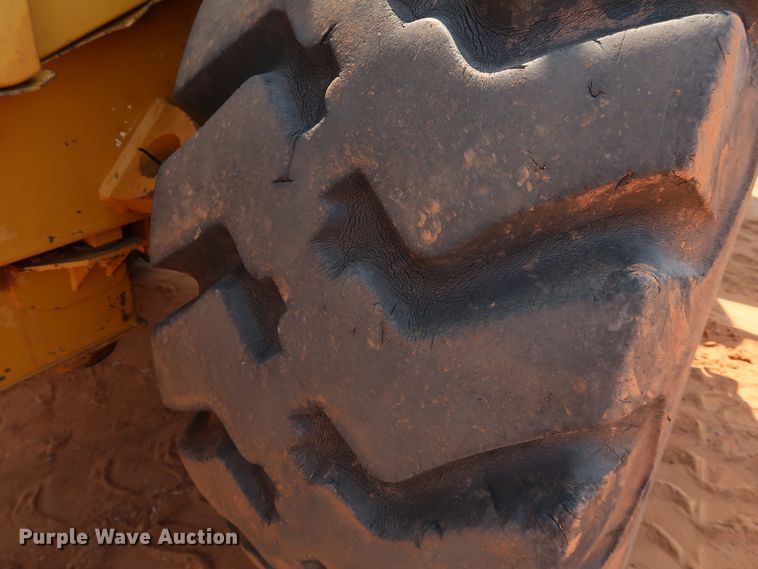 image for item DJ1950 2005 Caterpillar 972G Series II  wheel loader