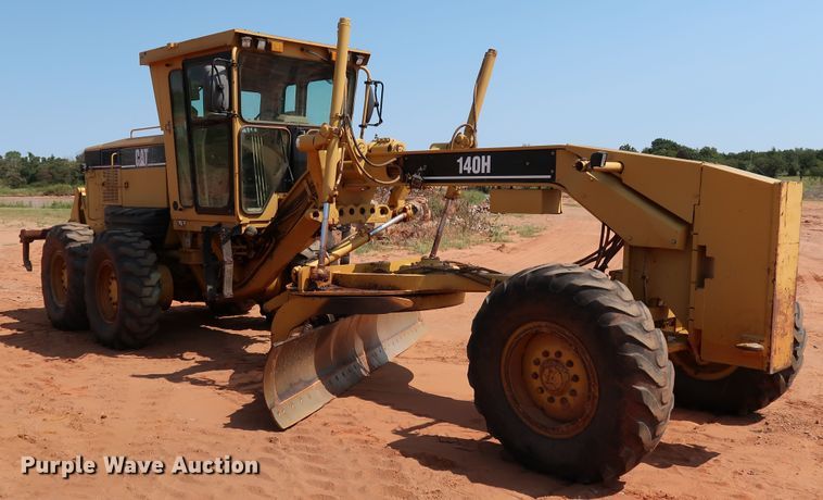 image for item DJ1951 2005 Caterpillar 140H VHP  motor grader