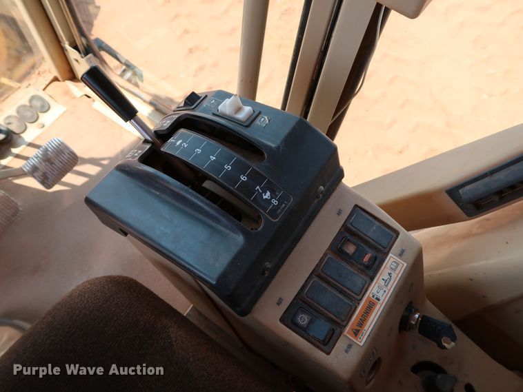 image for item DJ1951 2005 Caterpillar 140H VHP  motor grader