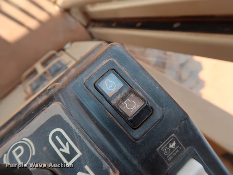 image for item DJ1951 2005 Caterpillar 140H VHP  motor grader