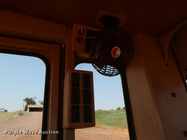 image for item DJ1951 2005 Caterpillar 140H VHP  motor grader