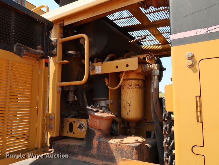 image for item DJ1951 2005 Caterpillar 140H VHP  motor grader