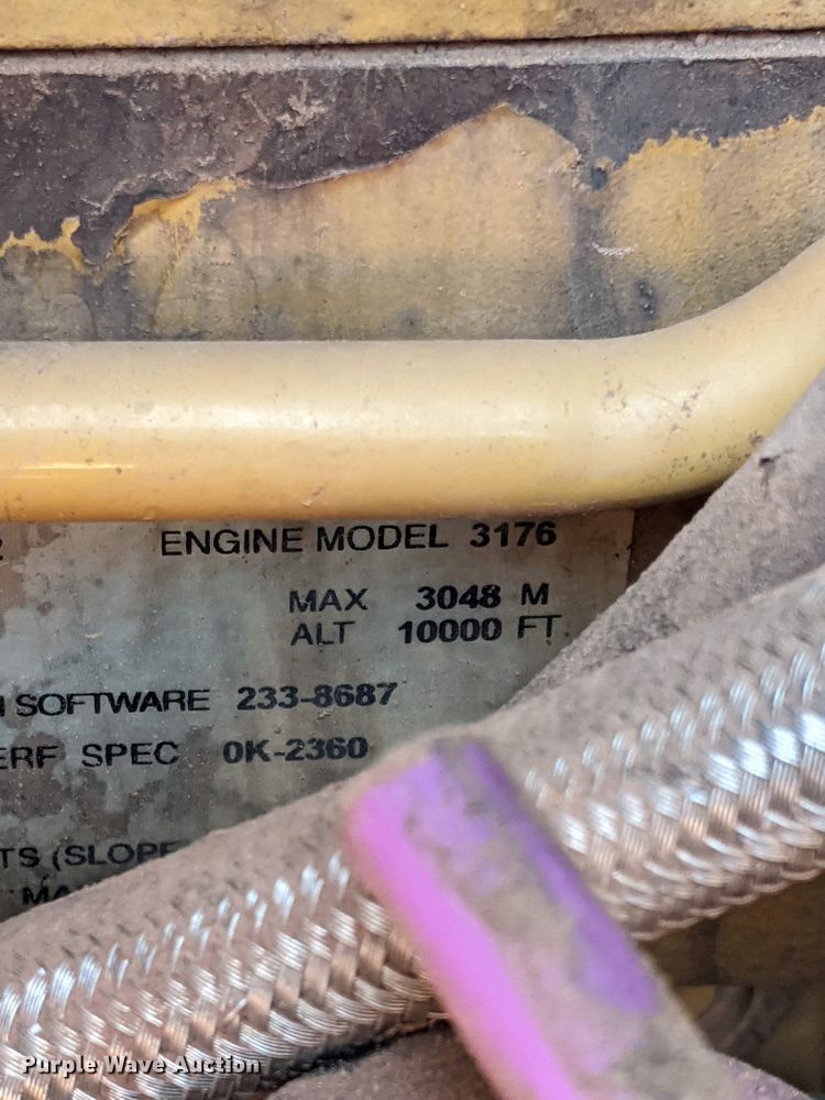 image for item DJ1951 2005 Caterpillar 140H VHP  motor grader