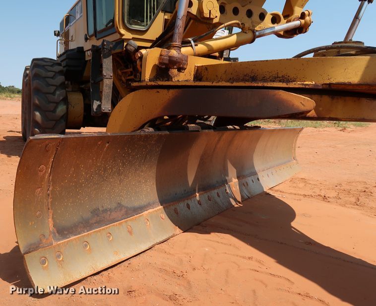 image for item DJ1951 2005 Caterpillar 140H VHP  motor grader