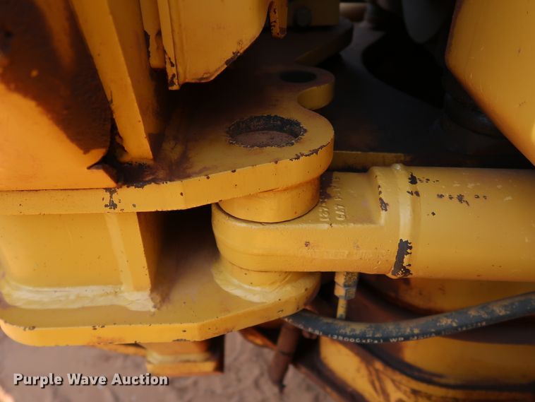 image for item DJ1951 2005 Caterpillar 140H VHP  motor grader