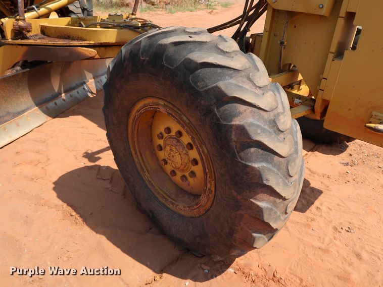 image for item DJ1951 2005 Caterpillar 140H VHP  motor grader