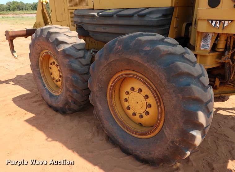 image for item DJ1951 2005 Caterpillar 140H VHP  motor grader