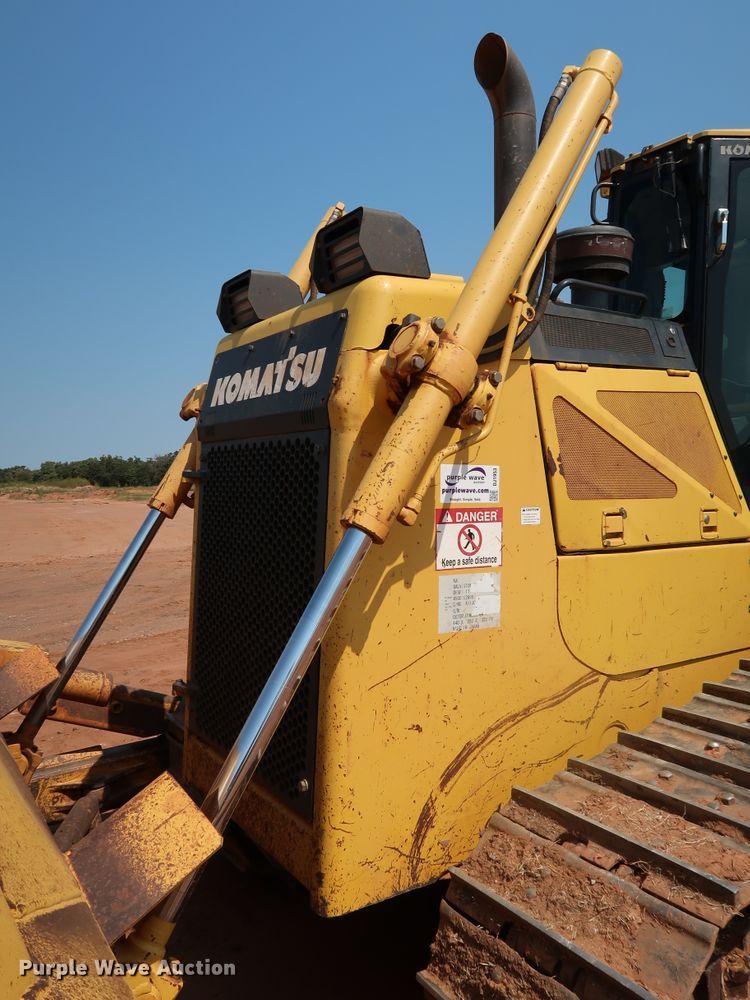 image for item DJ1953 2012 Komatsu D65EX-17  dozer