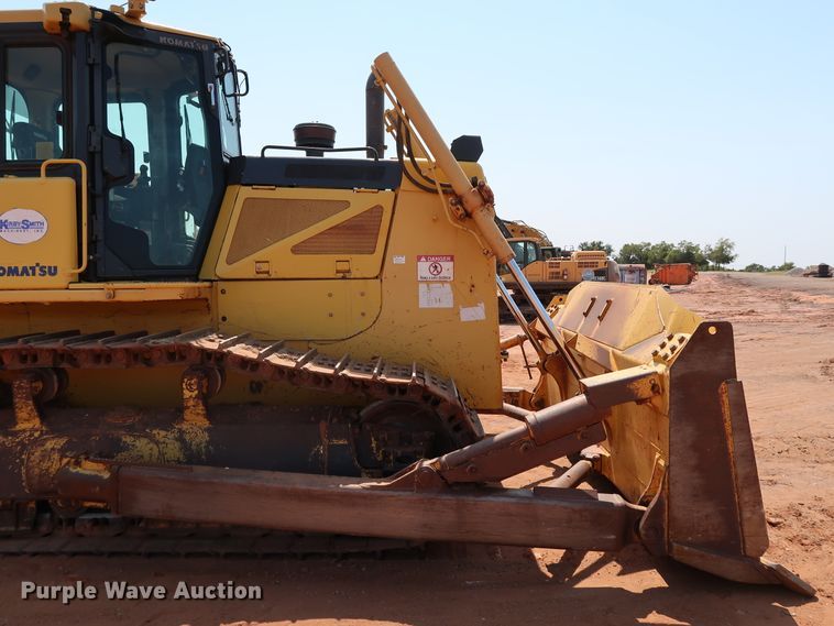 image for item DJ1953 2012 Komatsu D65EX-17  dozer