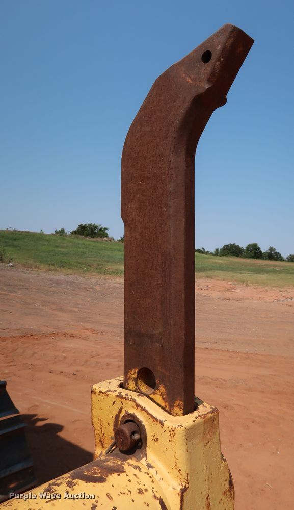 image for item DJ1953 2012 Komatsu D65EX-17  dozer