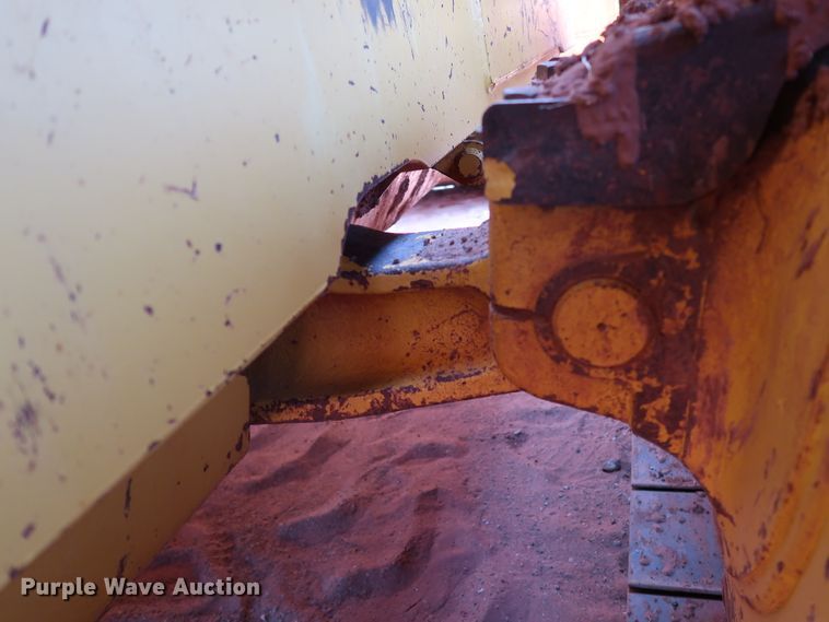 image for item DJ1953 2012 Komatsu D65EX-17  dozer