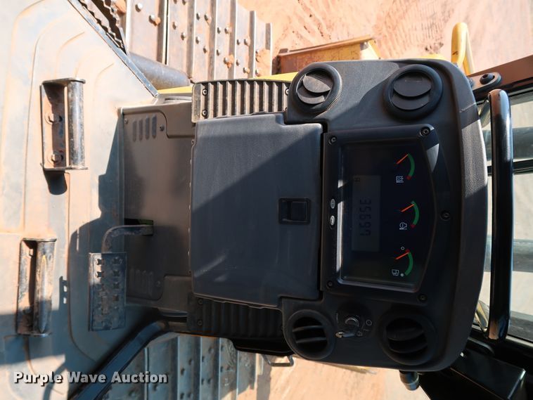 image for item DJ1954 2014 Caterpillar D6K2 XL  dozer