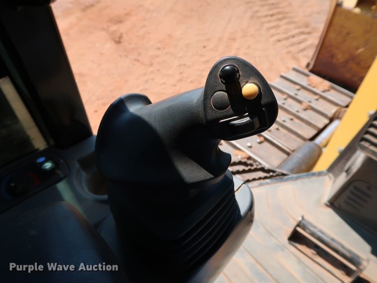 image for item DJ1954 2014 Caterpillar D6K2 XL  dozer