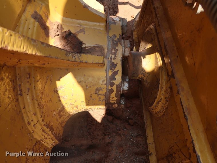 image for item DJ1954 2014 Caterpillar D6K2 XL  dozer