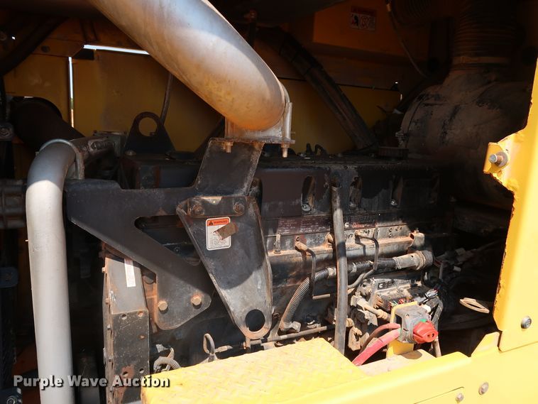 image for item DJ1955 2012 Bomag MPH364R-2  recycler