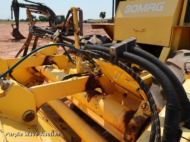image for item DJ1955 2012 Bomag MPH364R-2  recycler