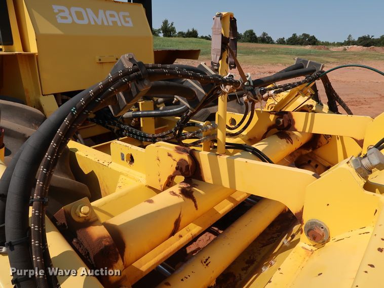 image for item DJ1955 2012 Bomag MPH364R-2  recycler