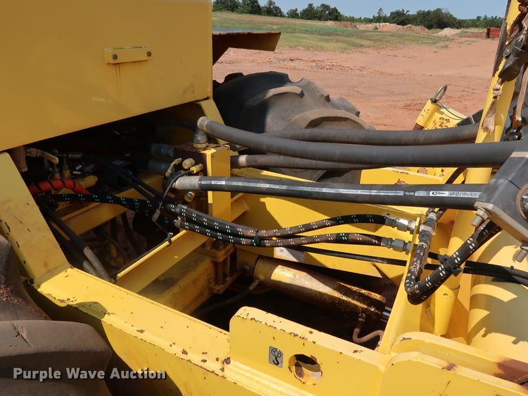 image for item DJ1955 2012 Bomag MPH364R-2  recycler